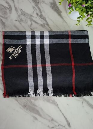 Шарф burberry.