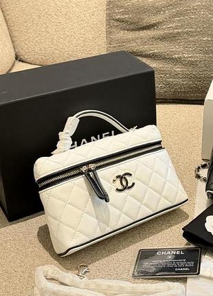 Chanel vanity case 9
