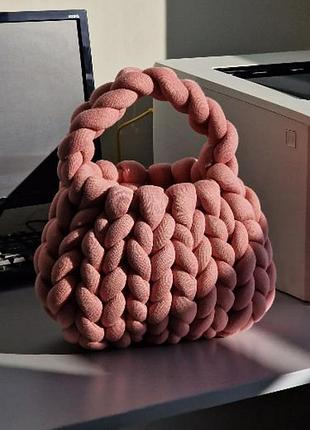 Marshmallow bag - твоя ідеальна рожева сумка для літніх прогулянок. досить вмістка, мімішна і м‘яка, як хмаринка 💗