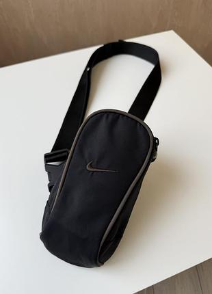 Сумка nike sportswear essentials crossbody black dj9794-010 мессенджер маленька сумка nike кросс боді 1 л