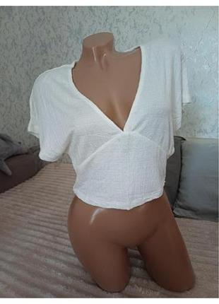 Якісна вкорочена футболка