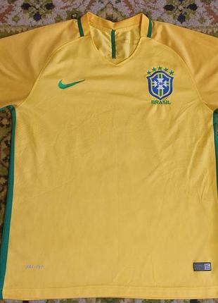 Футболка nike бразилия