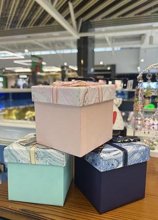 Коробка подарункова 9,5:9,5;9,5 см