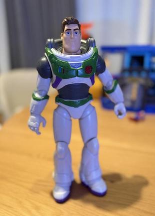 Іграшка buzz lightyear disney pixar 30 см базз лайтер оригінал