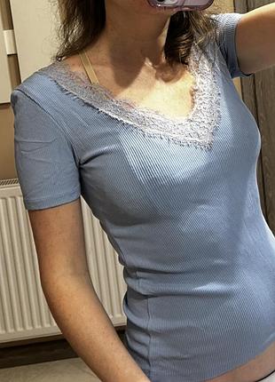 Футболка з мереживом