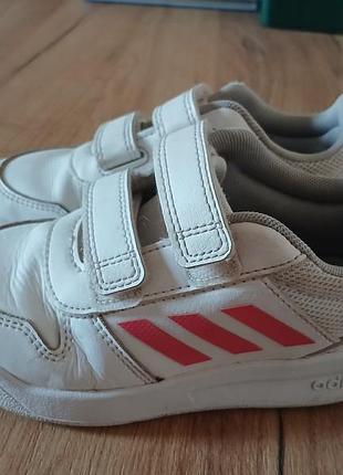 Adidas 28 кросівки