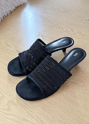 Босоніжки zara