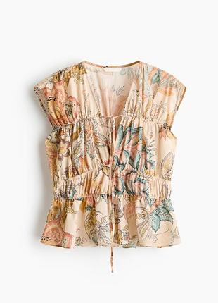 Легкая хлопковая блуза с рюшами от h&amp;m
