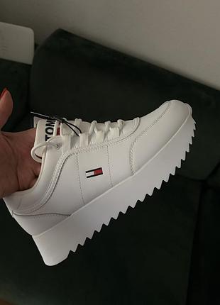 Кросівки tommy hilfiger, р. 40, натуральна шкіра