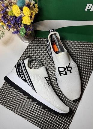 Оригінальні кросівки слипони dkny