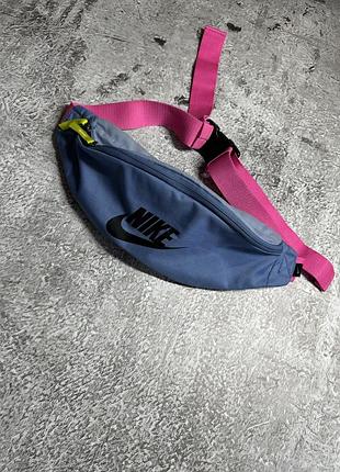 Бананка/сумка на пояс/спортивна сумка nike heritage hip pack