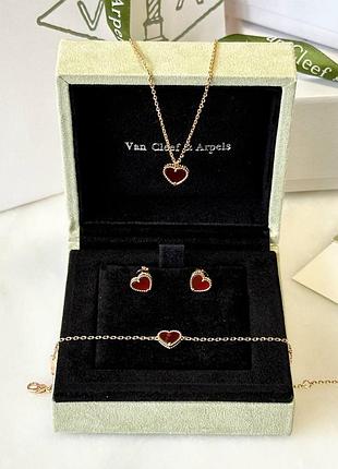 Підвіска van cleef & arpels sweet alhambra heart

• позолота 0,3 мм, проба au750
• колір: рожеве золото