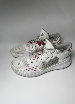 Кросівки nike kyrie flytrap v