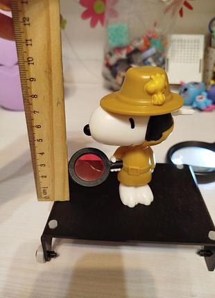 Коллекционная фигурка снупи-детктив peanuts mcdonald' 2018