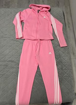 Спортивний костюм adidas