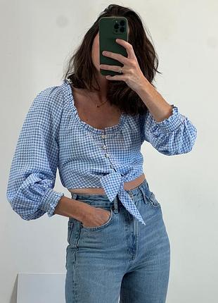 Укорочений топ zara у синьо-білу клітинку