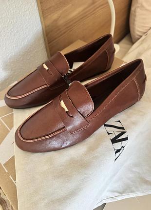 Zara лофери гарвард стиль 39р, 25см