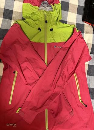 Куртка штормовка berghaus