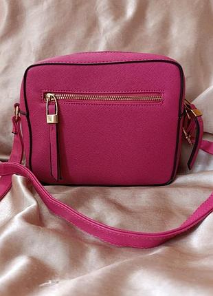 🔥🟠🟠🔴🔴🟠🟠🔴🔴🟠
👜 сумка от бренда tu
"фуксія"