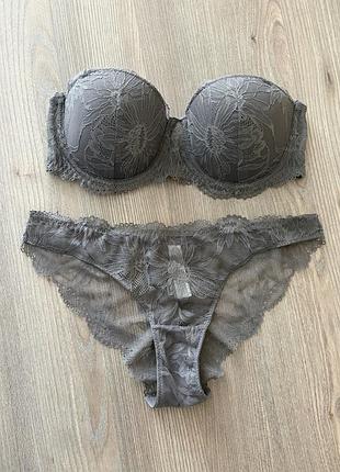 Мереживний комплект бюст та трусики primark