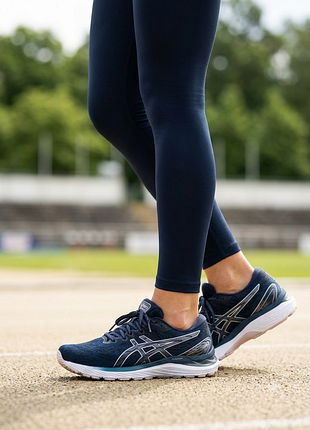 Жіночі синій кросівки asics розмір 39