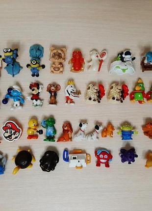Минифигурки разных персонажей киндер kinder, disney