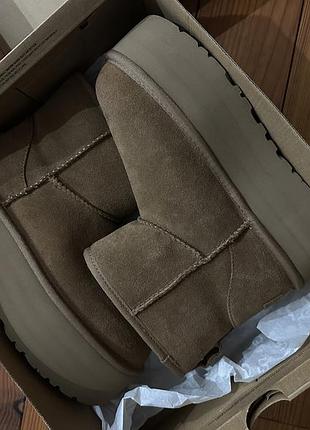 Ugg classic mini platform chestnut 🤎  ✨ нові, оригінальні, у коробці. 📏 розмір: 37 (eu) 💰 ціна: 8 900 грн
