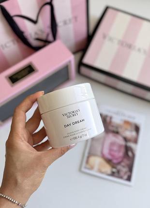 Крем для тіла  з шиммером day dream victoria’s secret