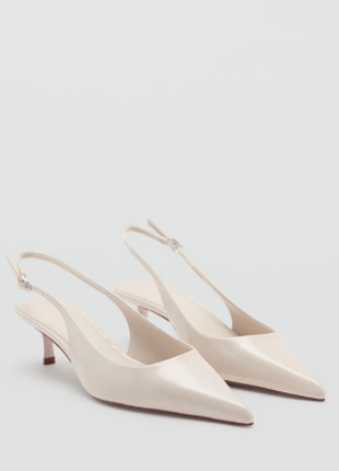 Лакированные туфли на каблуке kitten heels