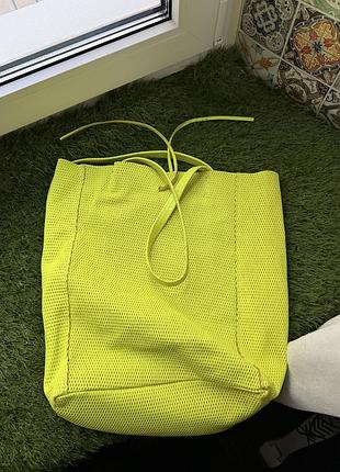 Неймовірно яскрава лимонна сумка з натуральної шкіри 👜🍋