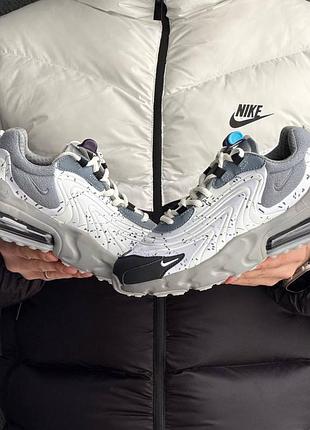 Nike air max 270 react x travis scott 3