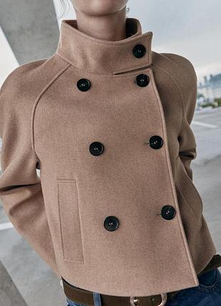 Коротке полупальто zara беж м розмір
