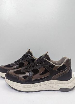 Кожаные кроссовки высокие 42-43 р, замш