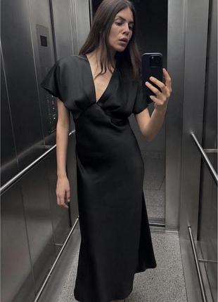 Елегантна чорна сатинова сукня zara