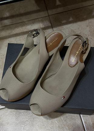 Босоніжки tommy hilfiger