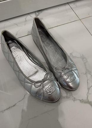 Балетки chanel срібного кольору 37,5