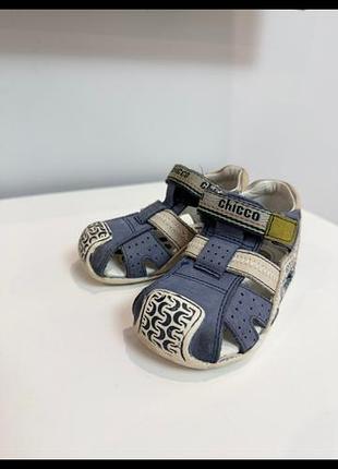 Босоножки chicco