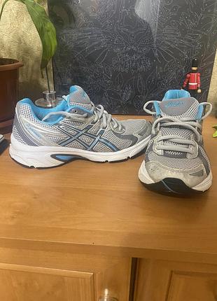 Кросівки asics 37-37,5