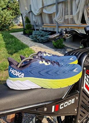 Беговые кроссовки hoka one are 6