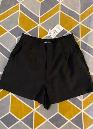 Zara стильні шорти