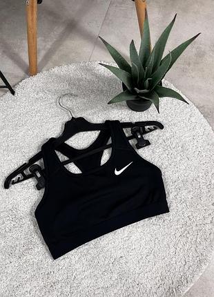 Топ від nike