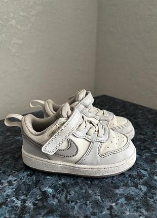 Дитячі кросівки nike
