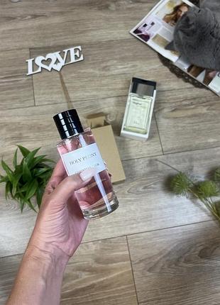 Dior holy peony шикарний аромат півоній ,оригінал розпив