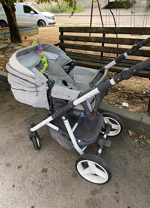 Продам коляску 4