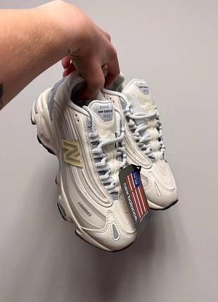 Уцінка жіночі кросівки new balance 1000 aimе leon dore cream