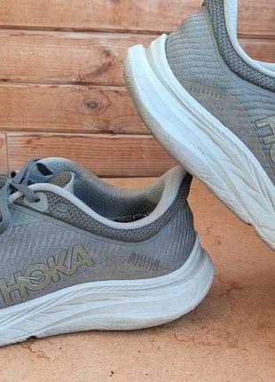 Кросівки hoka