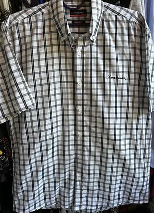 Це сорочка бренду pierre cardin з позначкою regular fit,розмір м