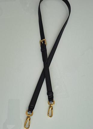 Чорний плечовий ремінь для сумки з фурнітурою під золото charles & keith 1.7× 127 см