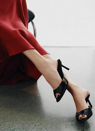 Оригінальні шкіряні мюлі на підборах з нової колекції zara new original.