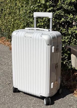 Валіза rimowa hybrid біла /чемодан белый ручная кладь